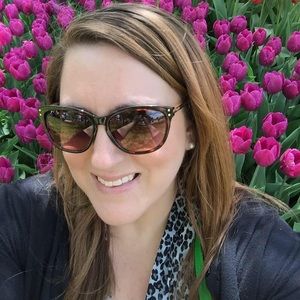 Meet your Posher, Danielle